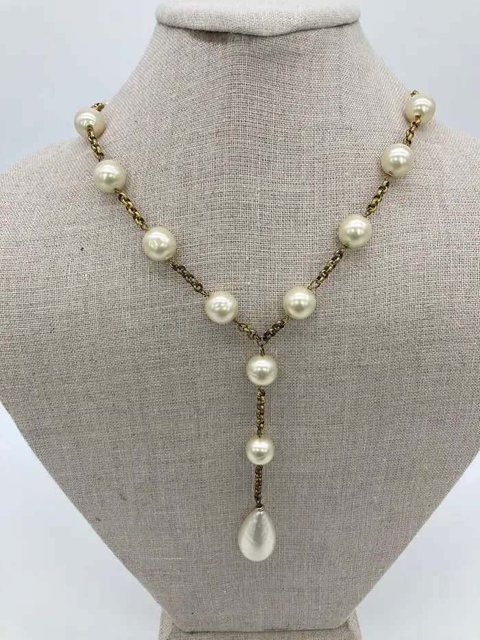 Vintage Chanel Pearl Y Lariat Necklace