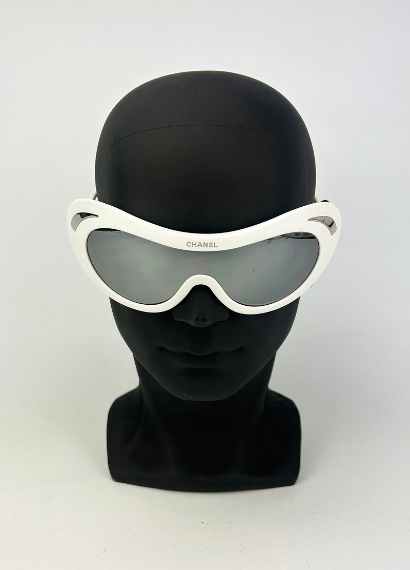 RARE Chanel Vintage Ski Sunglasses White Oversize Frame Mirror Lens c2000s
