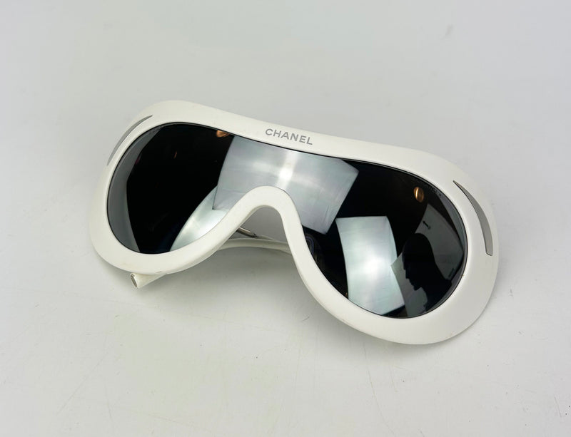 RARE Chanel Vintage Ski Sunglasses White Oversize Frame Mirror Lens c2000s