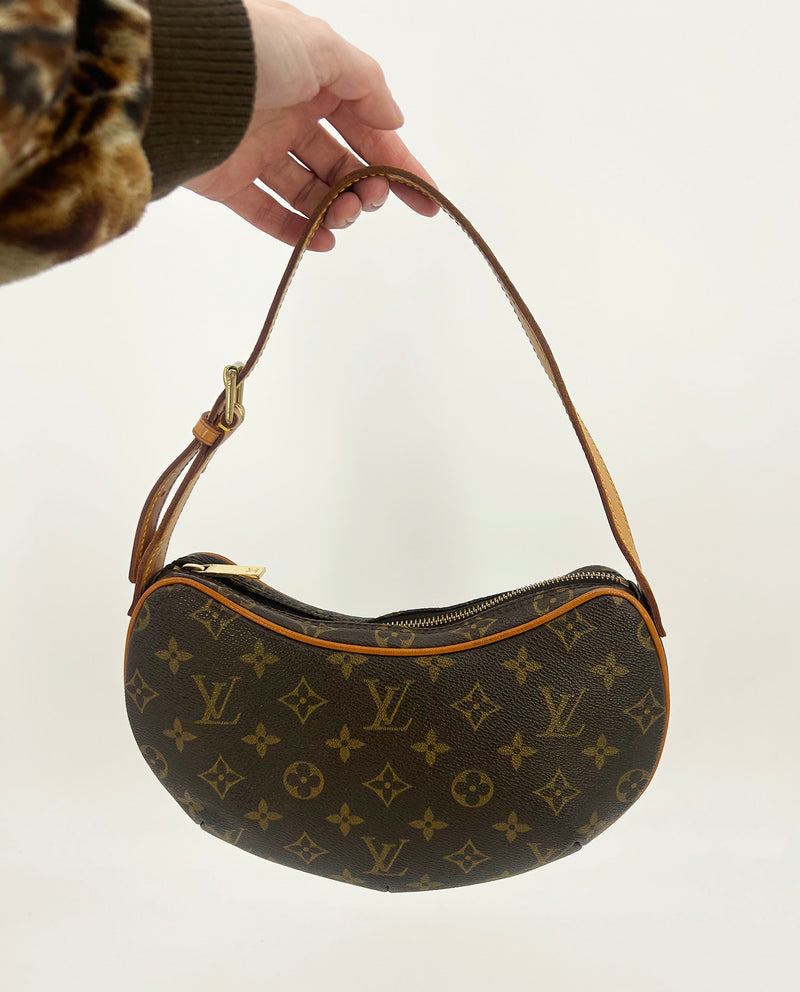 Louis Vuitton Monogram Pochette Croissant