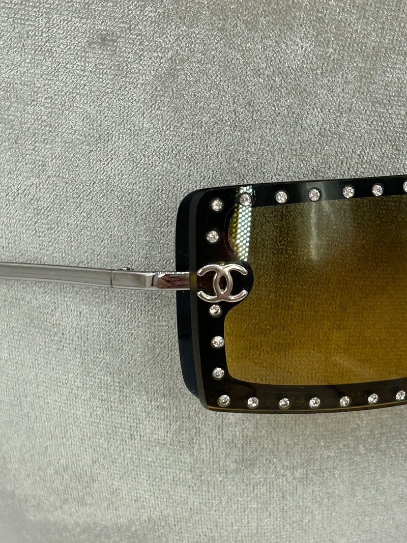 Chanel Vintage Y2K Brown CC Logo Crystal Frame Shield Sunglasses c2000s