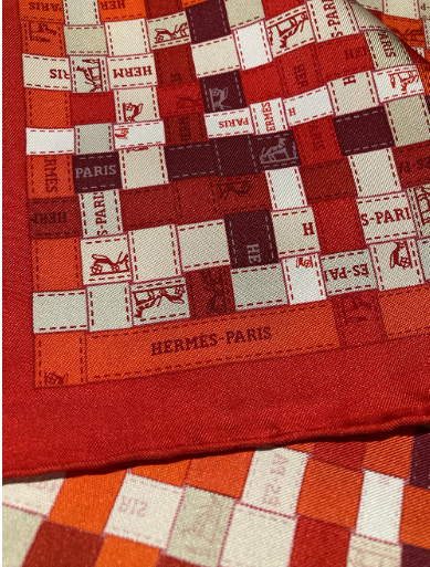 NWT Hermes Bolduc Au Carre Scarf 90 Rouge Bordeaux Gris