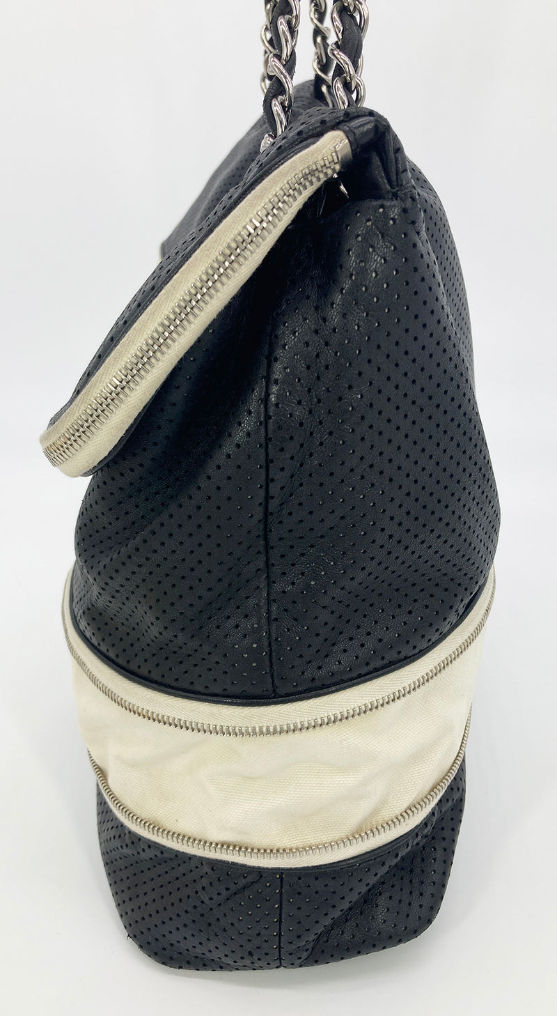 Chanel Classic Flap Bag Medium Lambskin Leather – l'Étoile de Saint Honoré