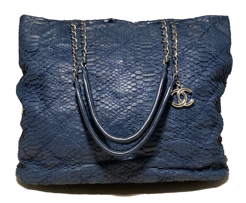 Chanel Navy Blue Quilted Matte Snakeskin Tote – Ladybag International
