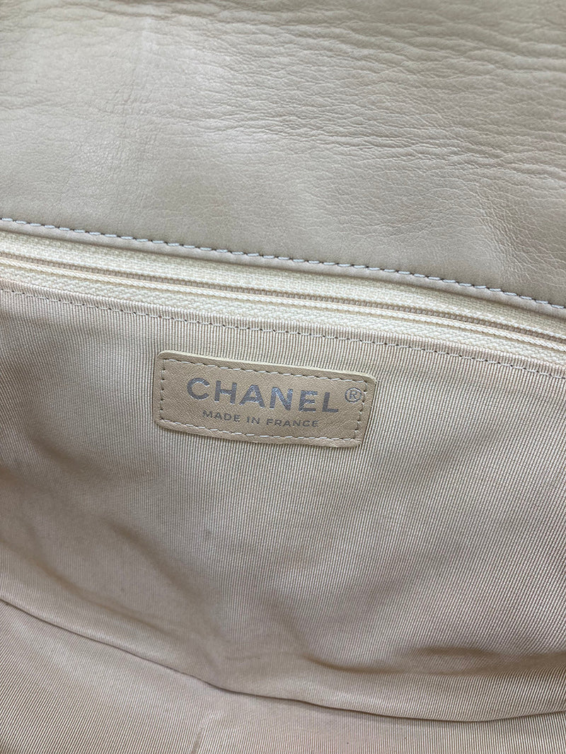 CHANEL Quilted Lambskin Medium Hula Hoop Flap Ivory Leather ref