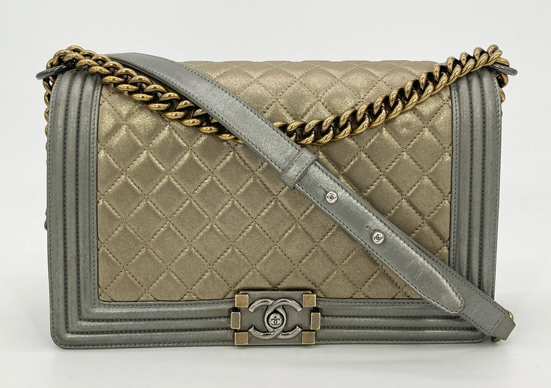 chanel bag with gold plate
